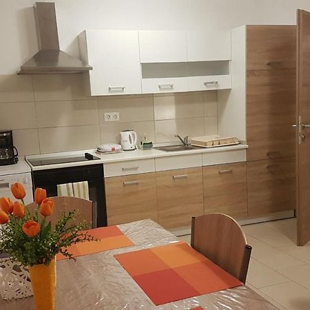 Apartment Orange Brist Pula Exterior foto